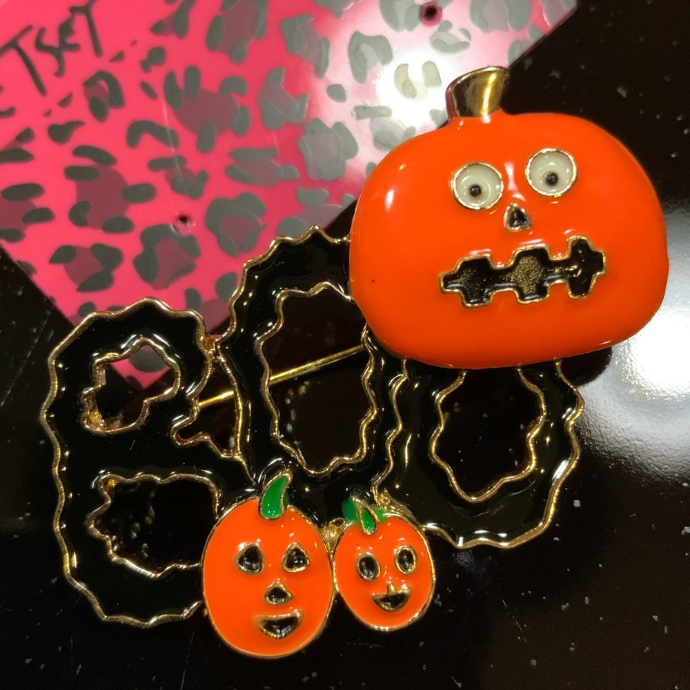 Betsey Johnson Brooch Pin Halloween Pumpkin Boo